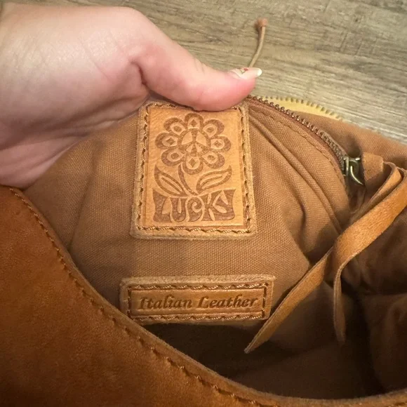 Lucky brand Italian leather purse - Picture 4 of 7